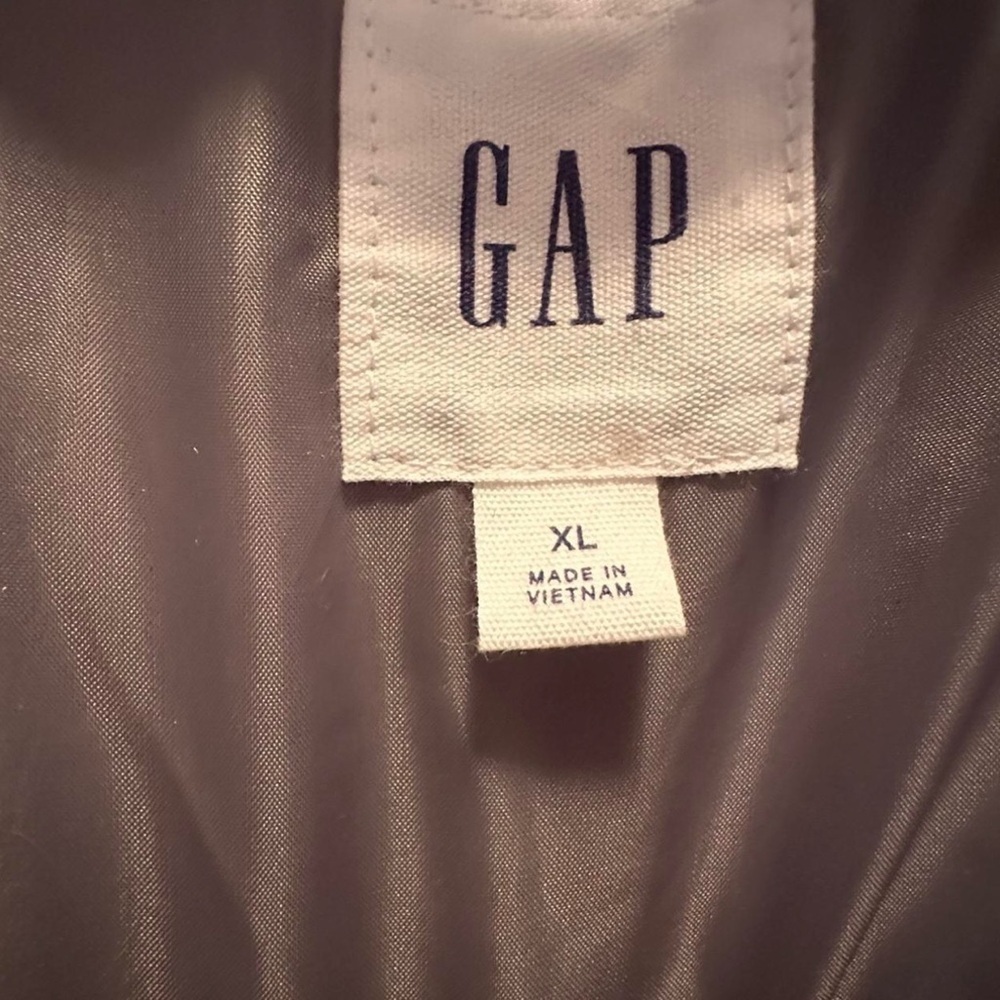 NWT GAP Relaxed Fit Short Gray Puffer Jacket size XL Women’s - Picture 6 of 9